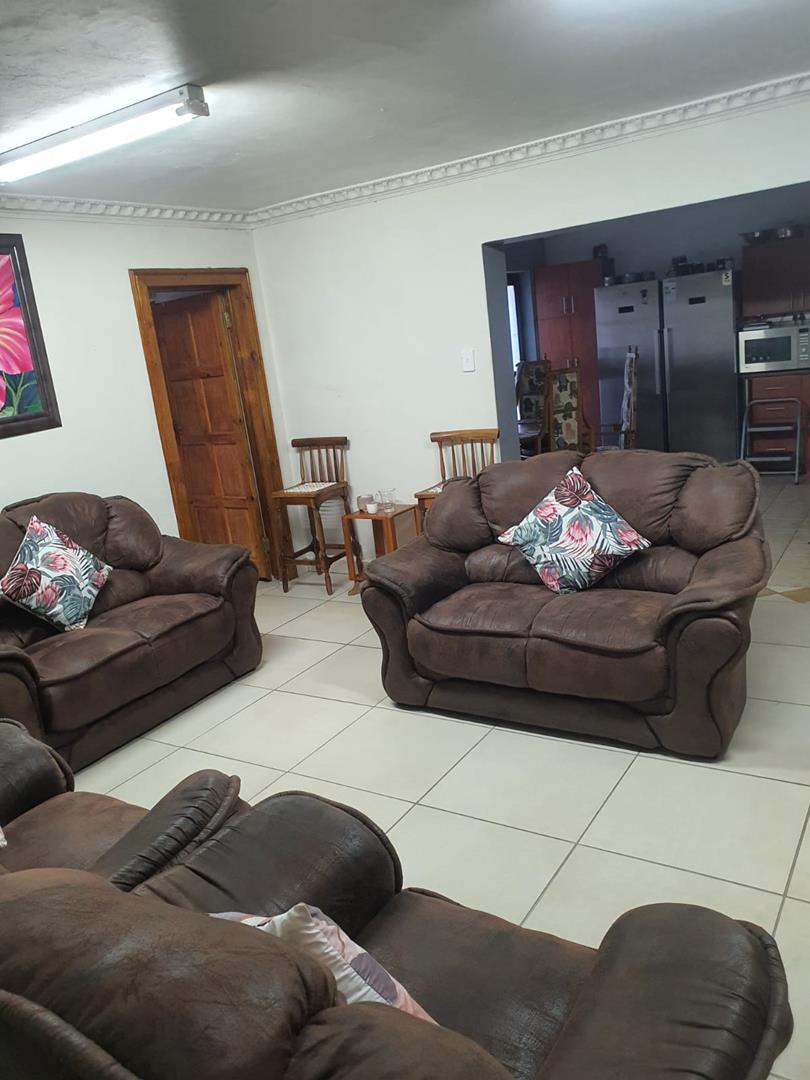 6 Bedroom Property for Sale in Lovemore Heights Estate Eastern Cape